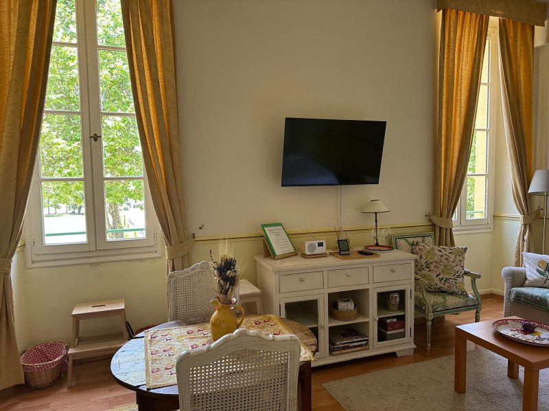 c0fadd40-3b36-40ef-9221-1c849ab7b986-1433