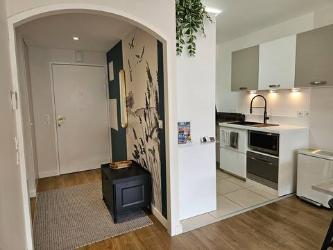 da6c3418-3b50-4ae8-9999-c633847e02c2-330