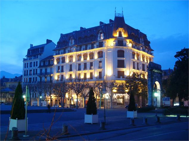 l-astoria-de-nuit-959