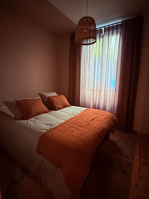LOCATION AIX LES BAINS THERMES CENTRE VILLE CHAMBRE