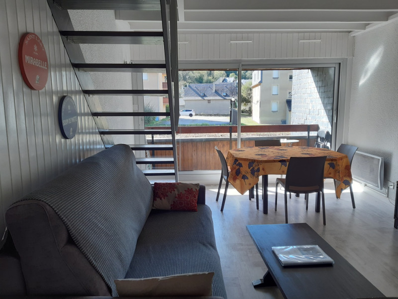 s-jour-20231021-140022-r-duit-1659